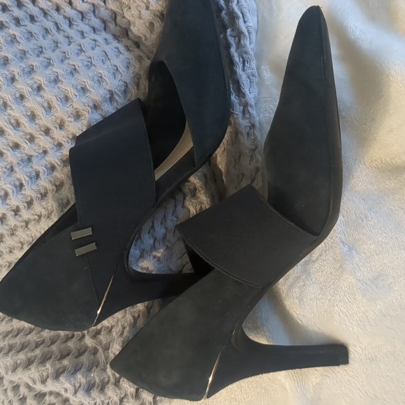 Alfani Deep Navy Blue Heels - Picture 6 of 7